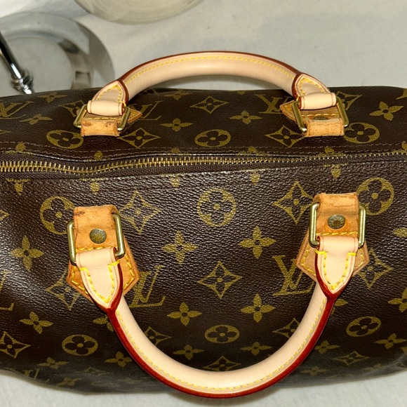 Authentic Louis Vuitton speedy 30 - Picture 7 of 17